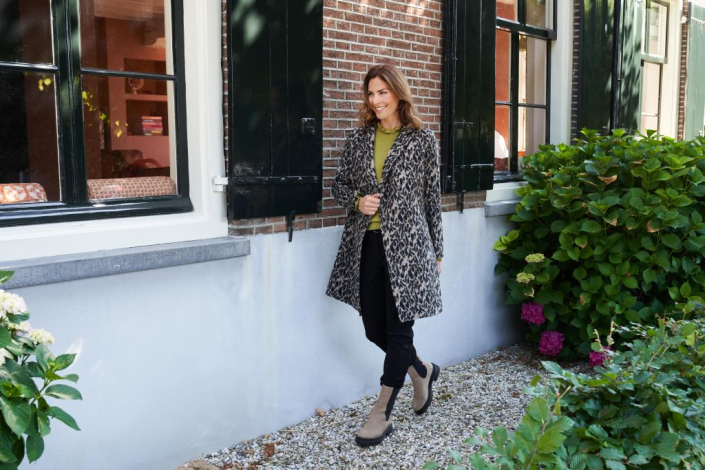 NED-Dutch-Fa_fall_winter_2025_original_25W3-NS037-01-25W1-U106-43_269-25W2-U245-02_900 3-min